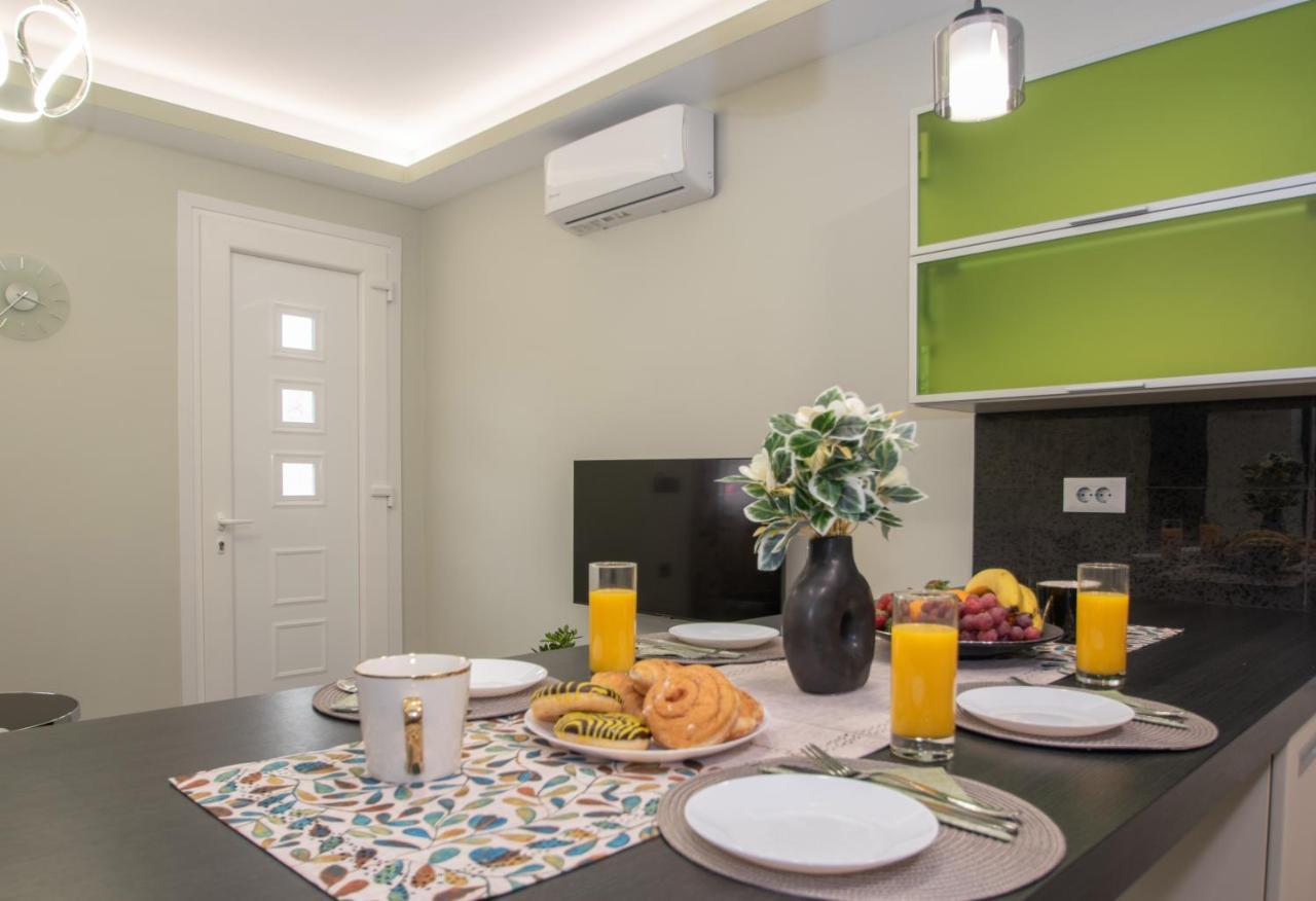 Hypatia Suites ไซคิย์นธอสทาวน์ ภายนอก รูปภาพ